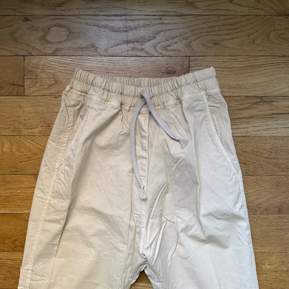 Nili Lotan ‘Casablanca’ with drawstring pant in almond color (size: XS) - Picture 2 of 10